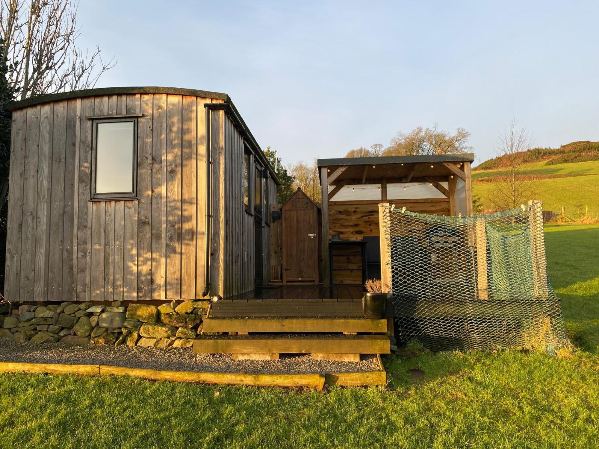Stunning Shepherds Hut Rural Bliss Dumfries Eksteriør billede